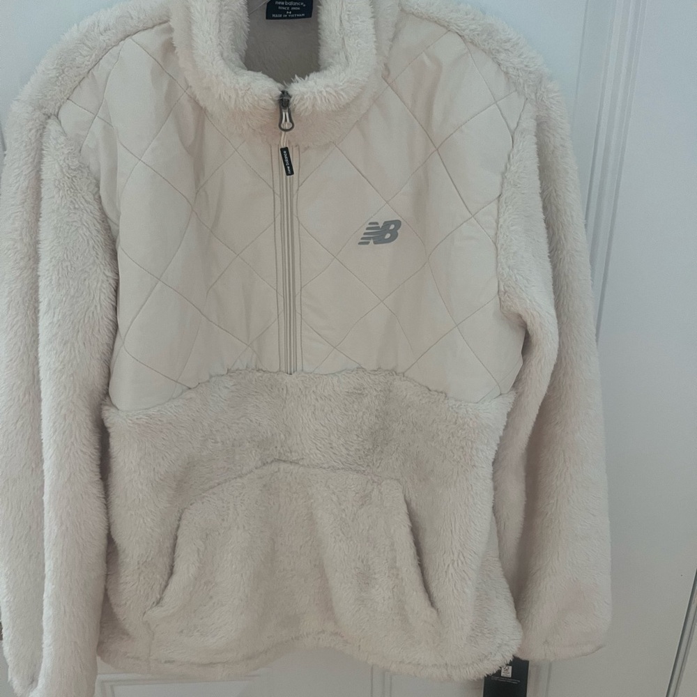 New Balance Cream Fleece Pullover (Size Medium - New With Tag On)